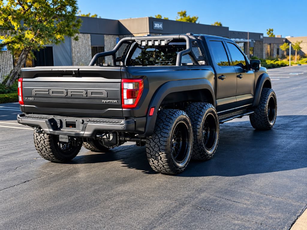 Used 2022 Ford F150 Raptor w/ Equipment Group 801A High AWD/4WD image 12