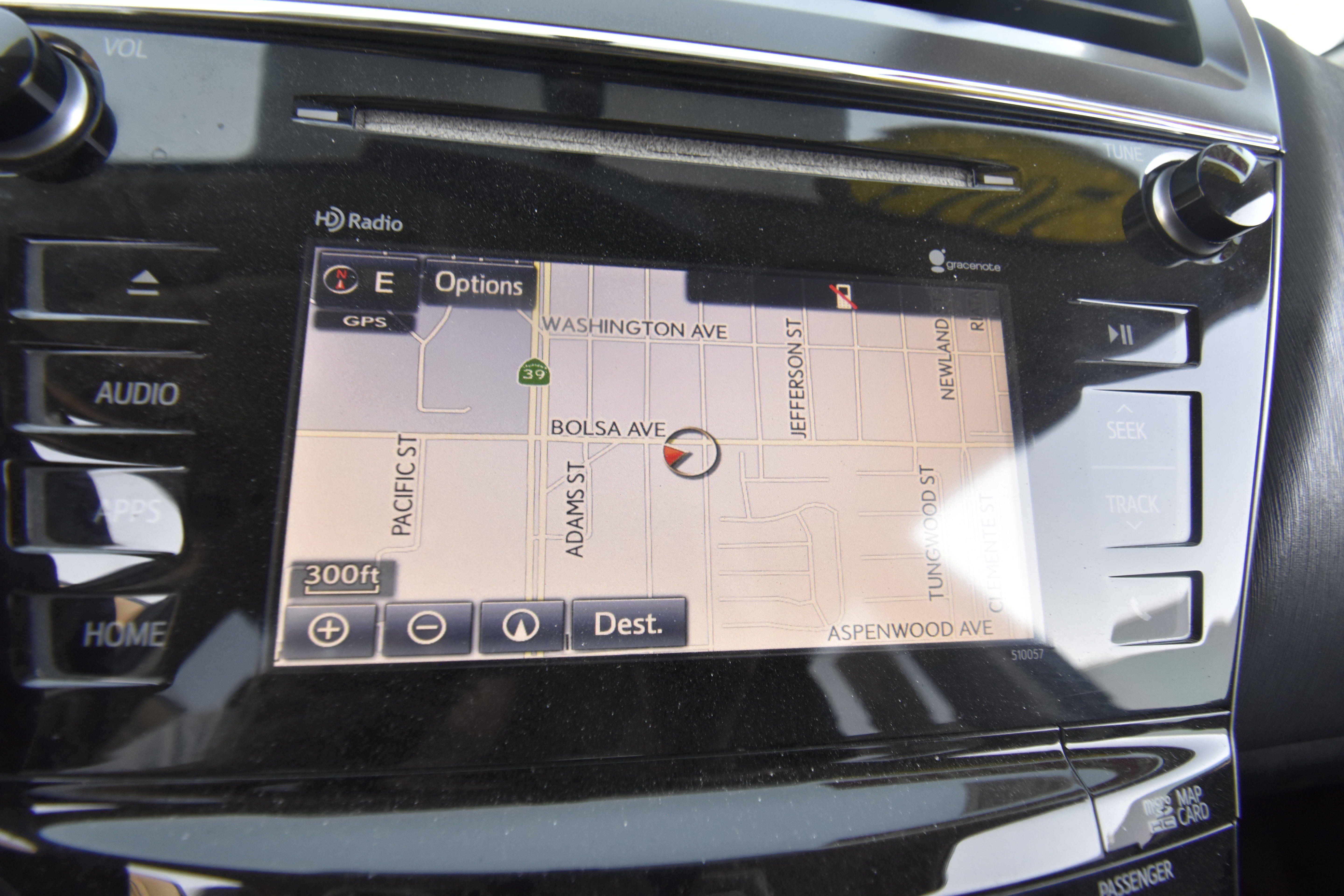 Used 2015 Toyota Prius V Five FWD image 14
