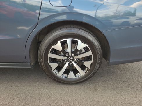 Used 2026 Honda Odyssey EX-L image 11