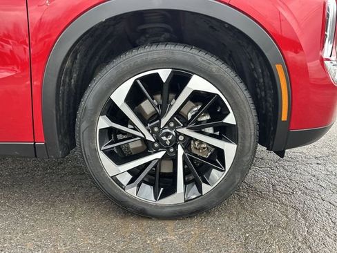 Used 2024 Mitsubishi Outlander SE image 20