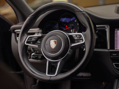 Used 2021 Porsche Macan AWD/4WD image 44