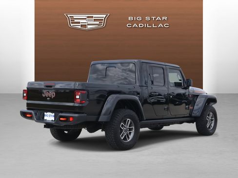 Used 2025 Jeep Gladiator Mojave image 5
