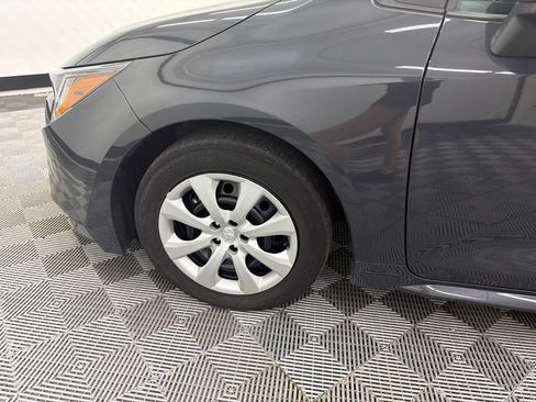 Used 2024 Toyota Corolla LE FWD image 11