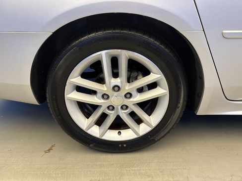 Used 2013 Chevrolet Impala LTZ FWD image 8