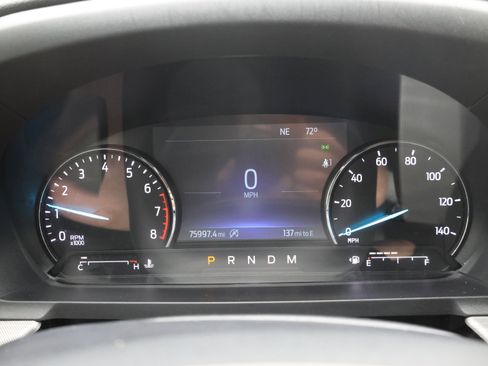 Used 2021 Ford Explorer XLT w/ Equipment Group 202A AWD/4WD image 10