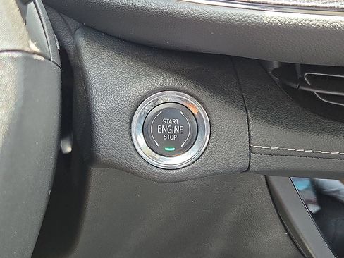 Used 2023 Buick Envision Essence FWD image 31
