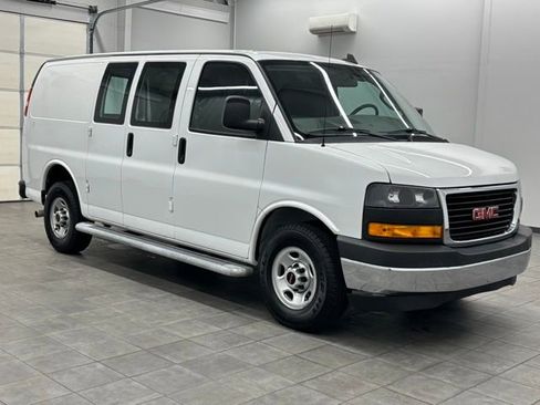 Used 2022 GMC Savana 2500 w/ Driver Convenience Package image 1