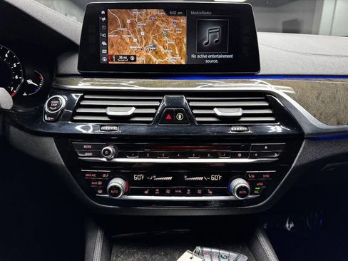 Used 2018 BMW 530i RWD image 25