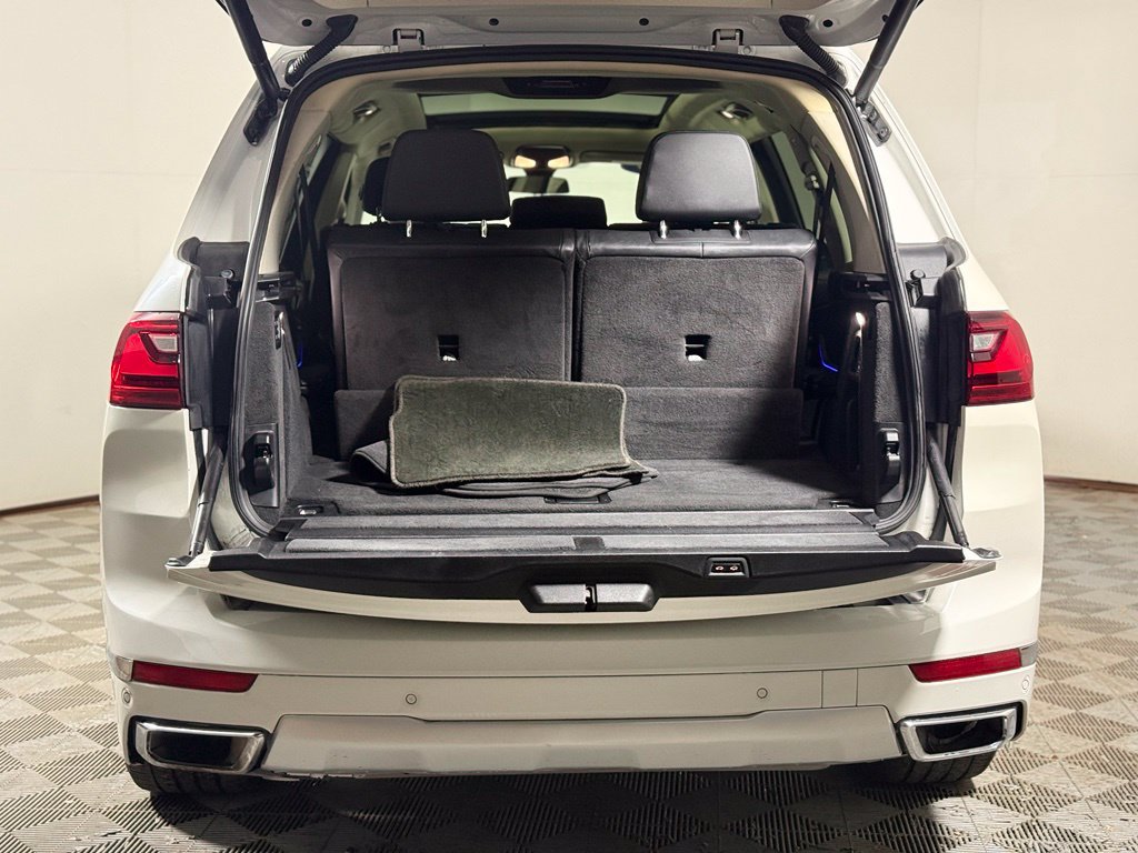 Used 2020 BMW X7 xDrive40i w/ Cold Weather Package AWD/4WD image 6