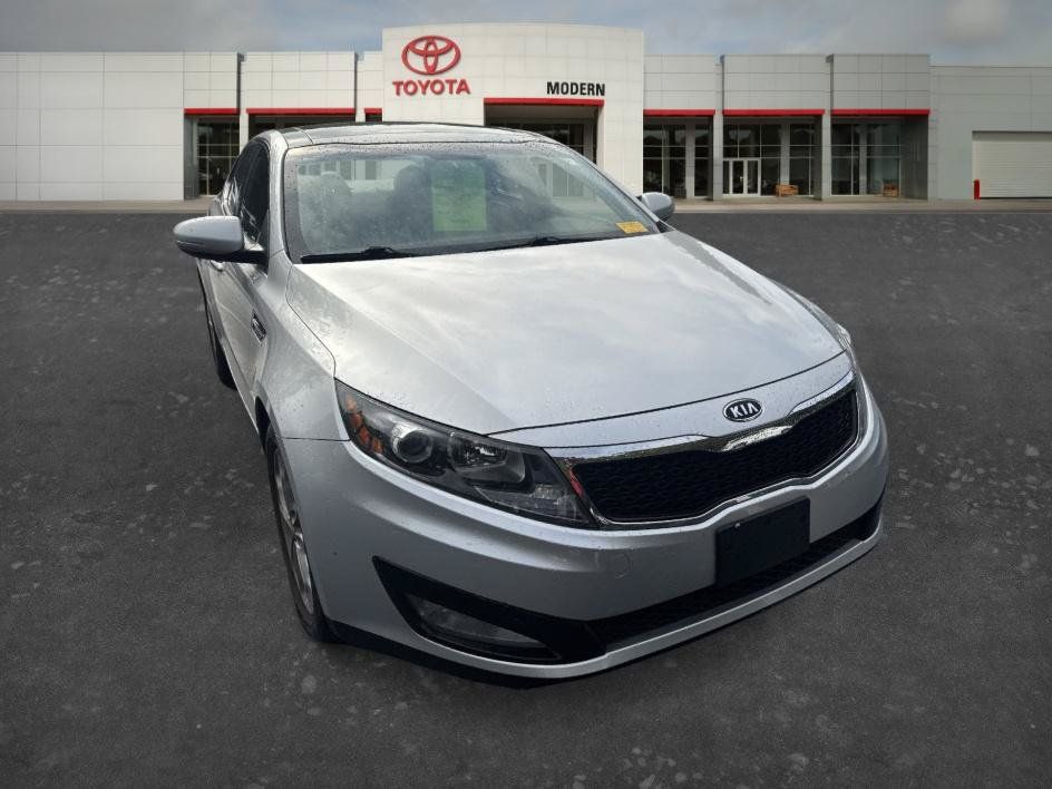 Used 2011 Kia Optima EX w/ Premium Pkg FWD image 11