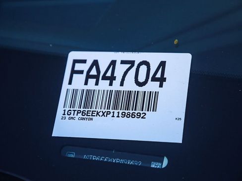 Used 2023 GMC Canyon AT4X image 30