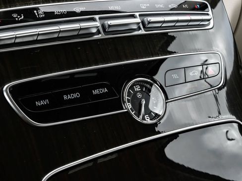 Used 2019 Mercedes-Benz C 300 Sedan image 23