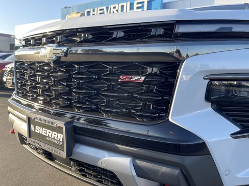 New 2026 Chevrolet Traverse Z71 w/ Enhanced Driving Package image 13