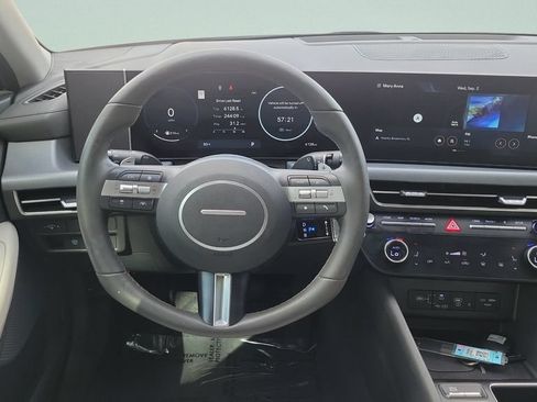 Used 2024 Hyundai Sonata SEL w/ Convenience Package FWD image 12