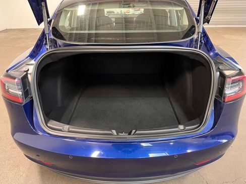 Used 2018 Tesla Model 3 Long Range image 16