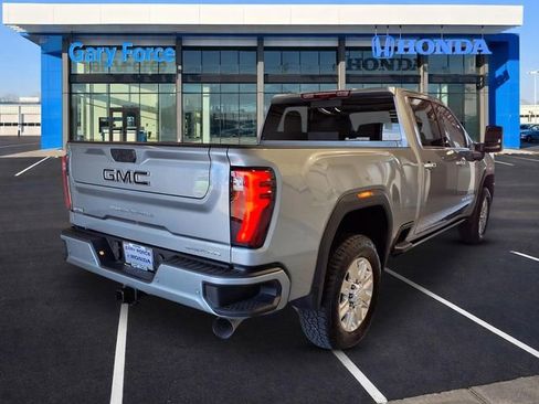 Used 2026 GMC Sierra 2500 Denali w/ Technology Package AWD/4WD image 2