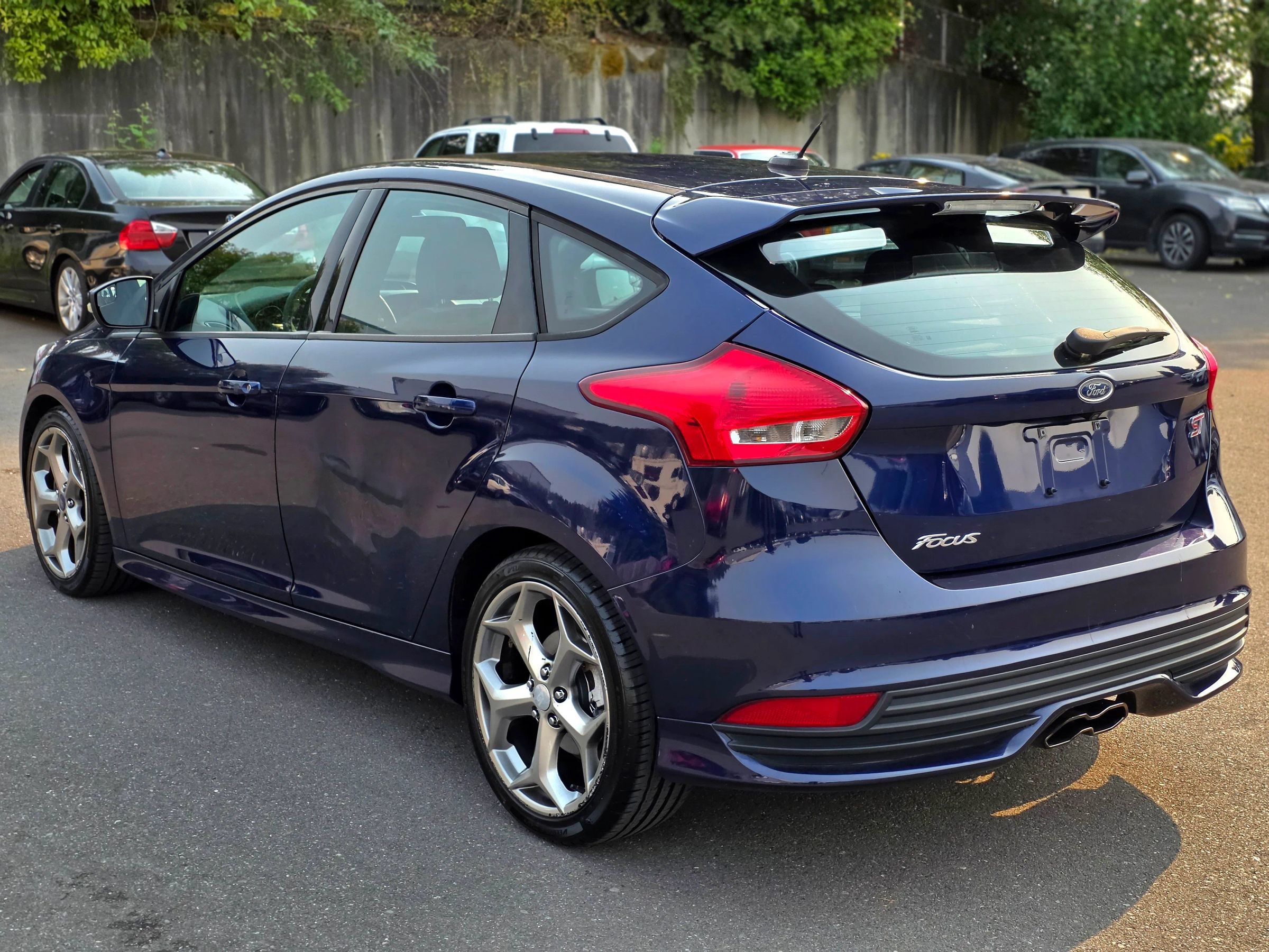 Used 2016 Ford Focus ST FWD image 5