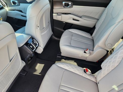 New 2026 Kia Sorento SX Prestige AWD/4WD image 9
