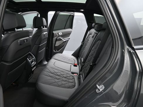 New 2026 BMW X5 xDrive50e image 37