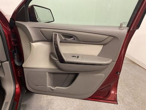 Used 2015 GMC Acadia SLT w/ Technology Package image 25