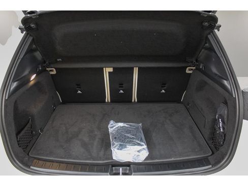 Used 2025 Mercedes-Benz GLA 250 4MATIC image 30