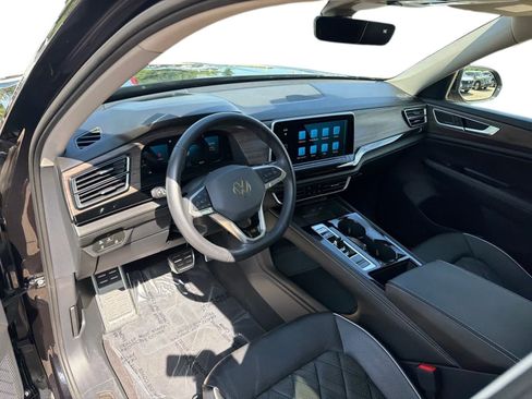 Used 2024 Volkswagen Atlas SEL Premium R-Line AWD/4WD image 2