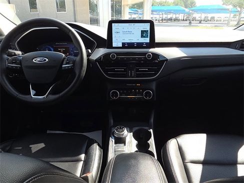 Certified 2022 Ford Escape SEL w/ Technology Package image 11