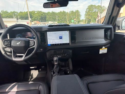 New 2026 Ford Bronco Badlands AWD/4WD image 11