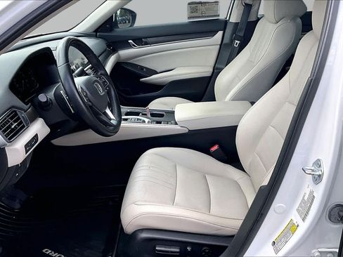 Used 2022 Honda Accord Touring image 7