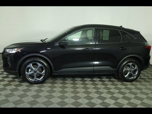 Used 2025 Ford Escape ST-Line FWD image 12