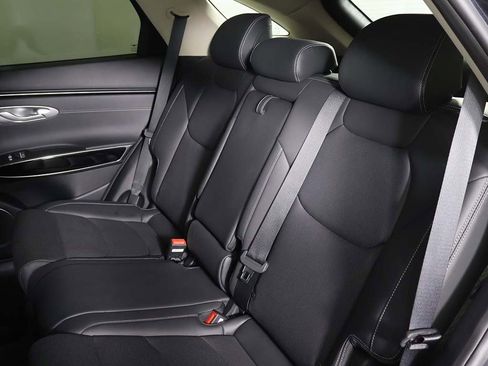 Used 2025 Genesis GV70 2.5T image 30