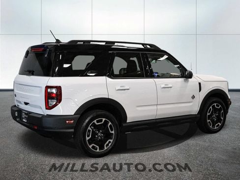 Certified 2024 Ford Bronco Sport Outer Banks w/ Tech Package AWD/4WD image 8