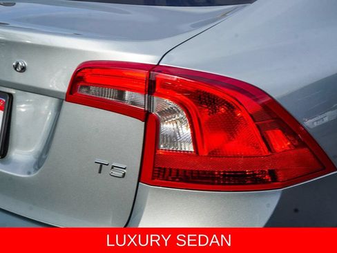 Used 2013 Volvo S60 T5 FWD image 7