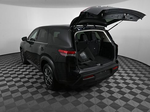 Used 2022 Nissan Pathfinder S FWD image 28