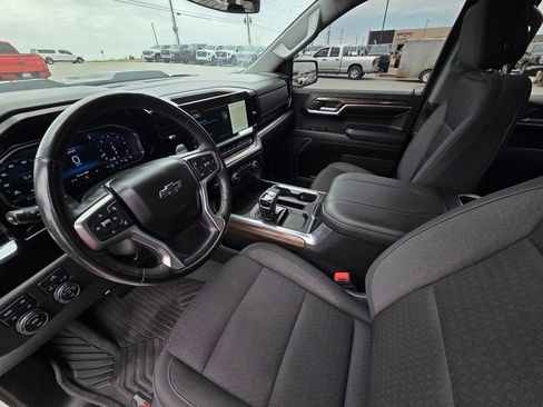 Used 2024 Chevrolet Silverado 1500 LT Trail Boss w/ Protection Package image 10