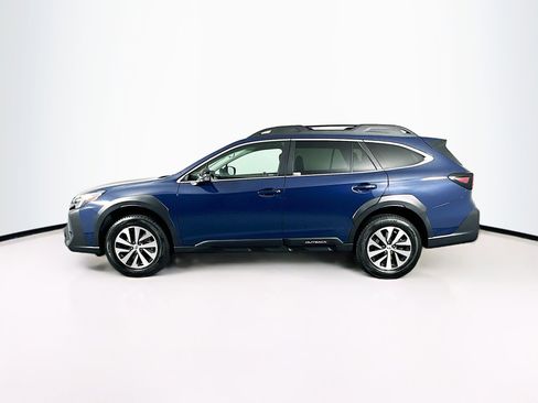 Used 2023 Subaru Outback Premium image 4