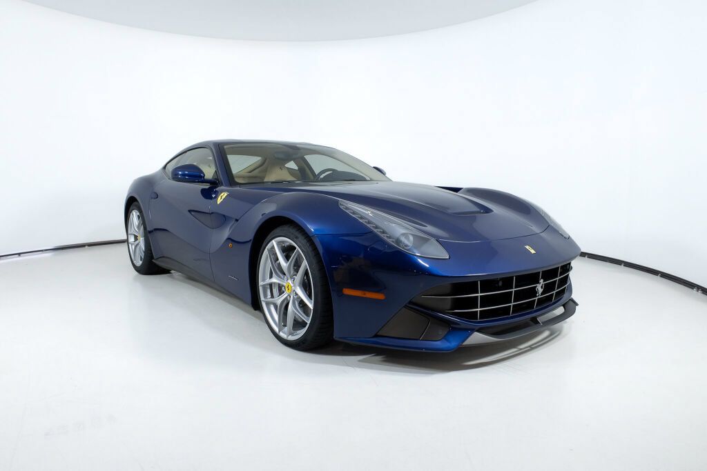Used 2017 Ferrari F12 Berlinetta RWD image 11