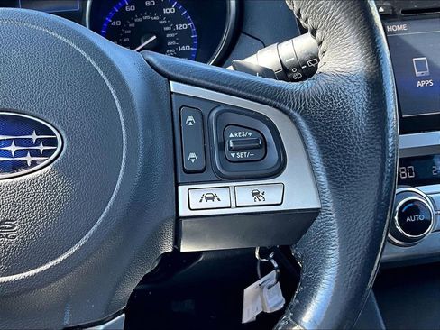 Used 2017 Subaru Outback 2.5i Premium image 17