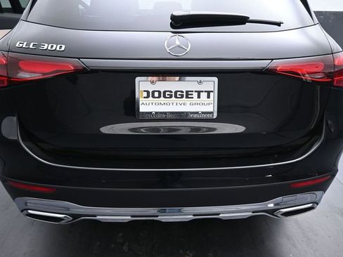 New 2026 Mercedes-Benz GLC 300 image 10