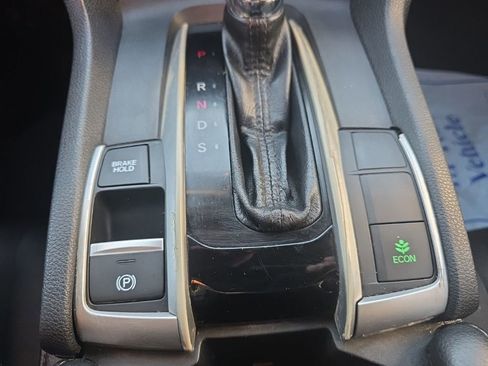 Used 2019 Honda Civic Sport image 25
