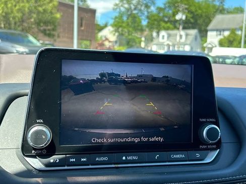 Certified 2023 Nissan Rogue SV w/ SV Premium B Package AWD/4WD image 17