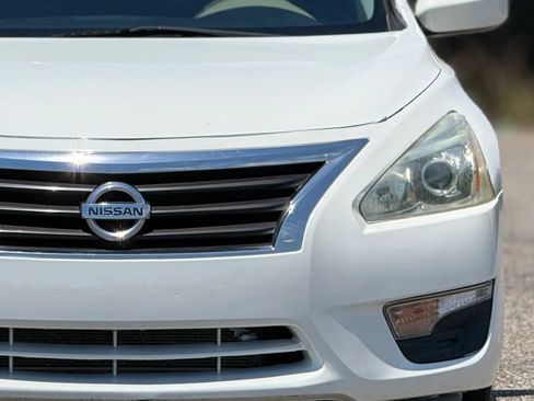 Used 2015 Nissan Altima 2.5 S w/ Power Driver Seat Package FWD image 12