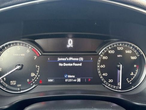 Used 2021 Cadillac XT4 Luxury w/ Cold Weather Package image 18