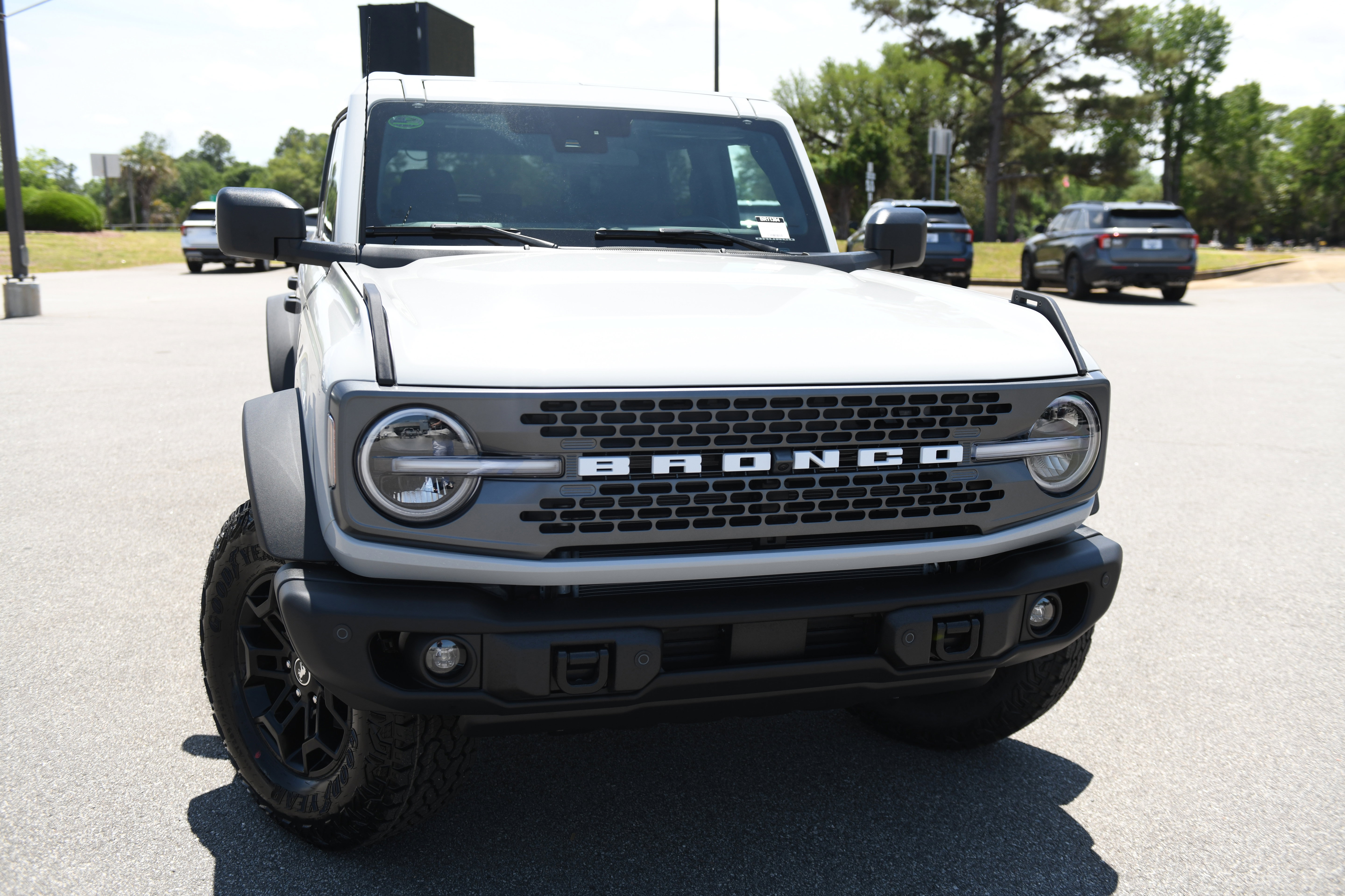 New 2026 Ford Bronco Badlands AWD/4WD image 4