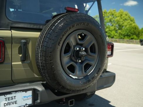 Used 2025 Jeep Wrangler Sport AWD/4WD image 36