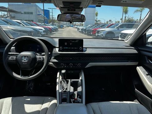 Used 2024 Honda Accord LX image 17