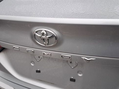 Used 2023 Toyota Camry LE image 5