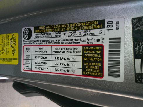 Used 2021 Toyota Sienna XSE image 37