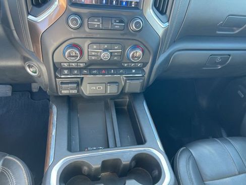 Used 2020 Chevrolet Silverado 3500 High Country image 16