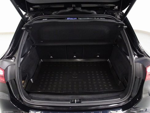 Certified 2025 Mercedes-Benz GLA 250 4MATIC image 25